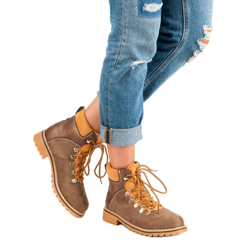 Ladies' brown hiking boots 2