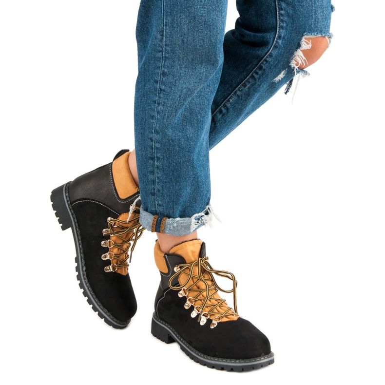 Black Women's Trappers 2