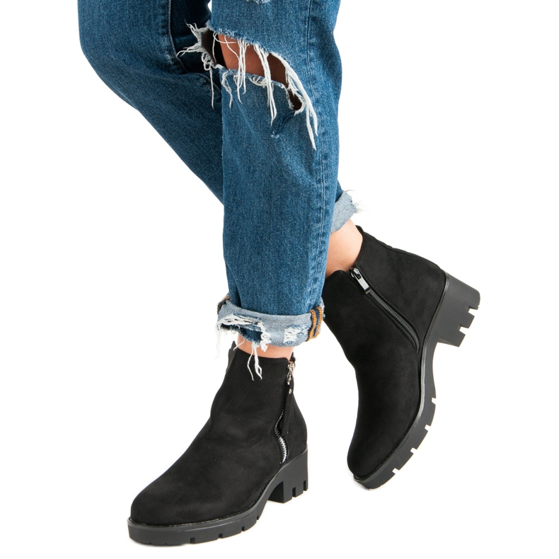 Seastar Black Booties On A Zipper 2