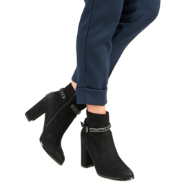 Suede high-heeled boots from VINCEZA black 1