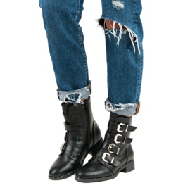 Groto Gogo Rock workers black 1