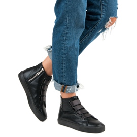 Black sneakers above the ankle 2