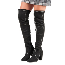 Seastar Rock boots on a post black 1