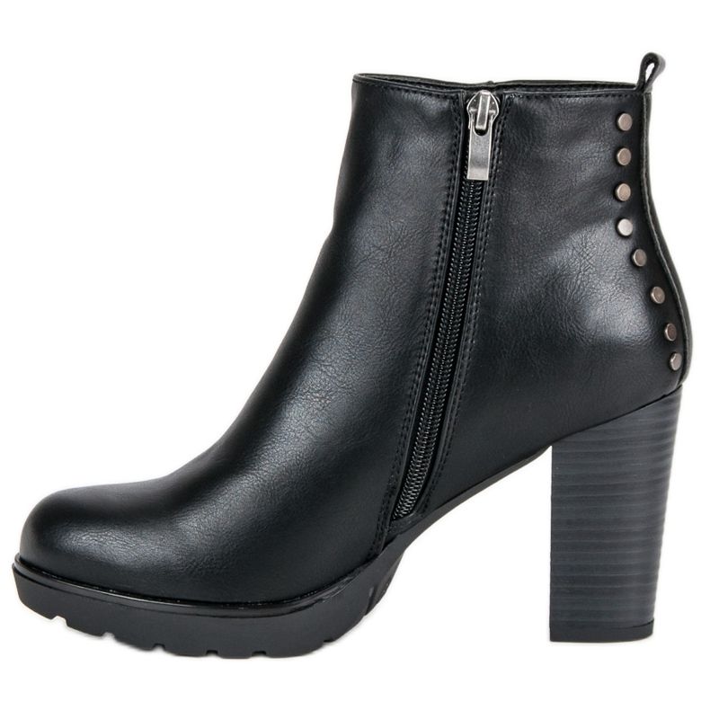 Filippo Black ankle boots on the post 1