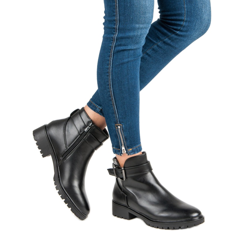 Vices Low Boots With A Buckle black 1