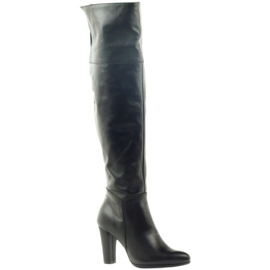Black high-heeled boots 1
