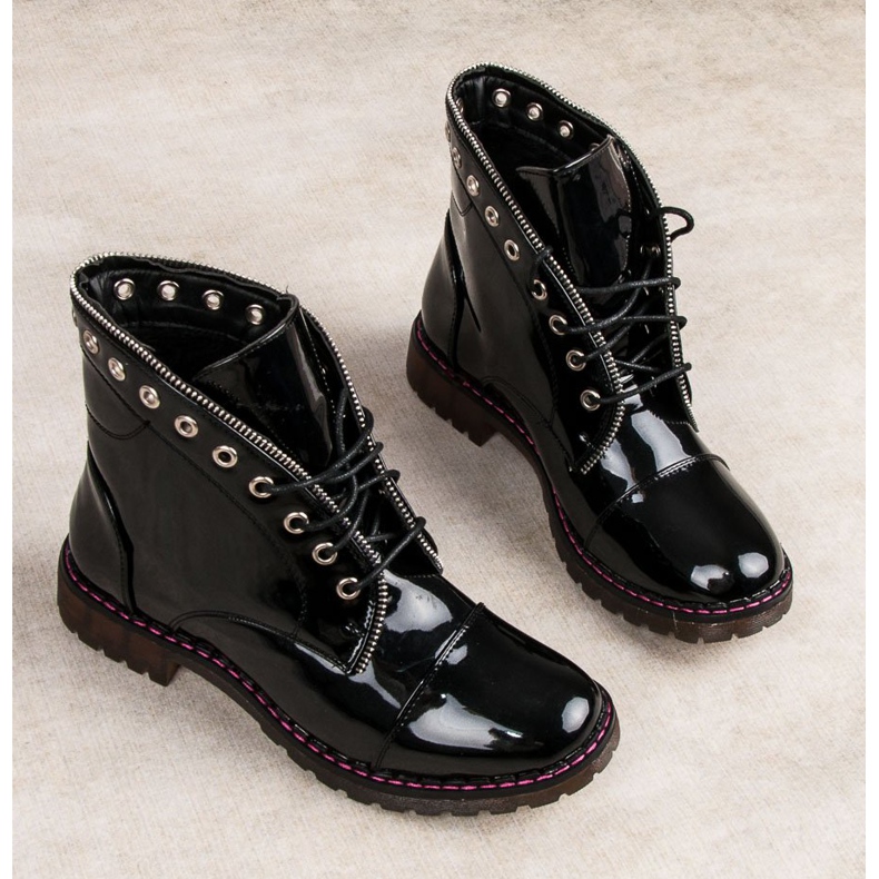 Lucky Shoes Varnished workers black 2