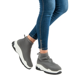 Fashionable Sports Shoes grey 2 Fashionable Sports Shoes grey 2