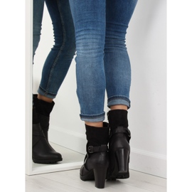 Black high-heeled boots C386 Black 1