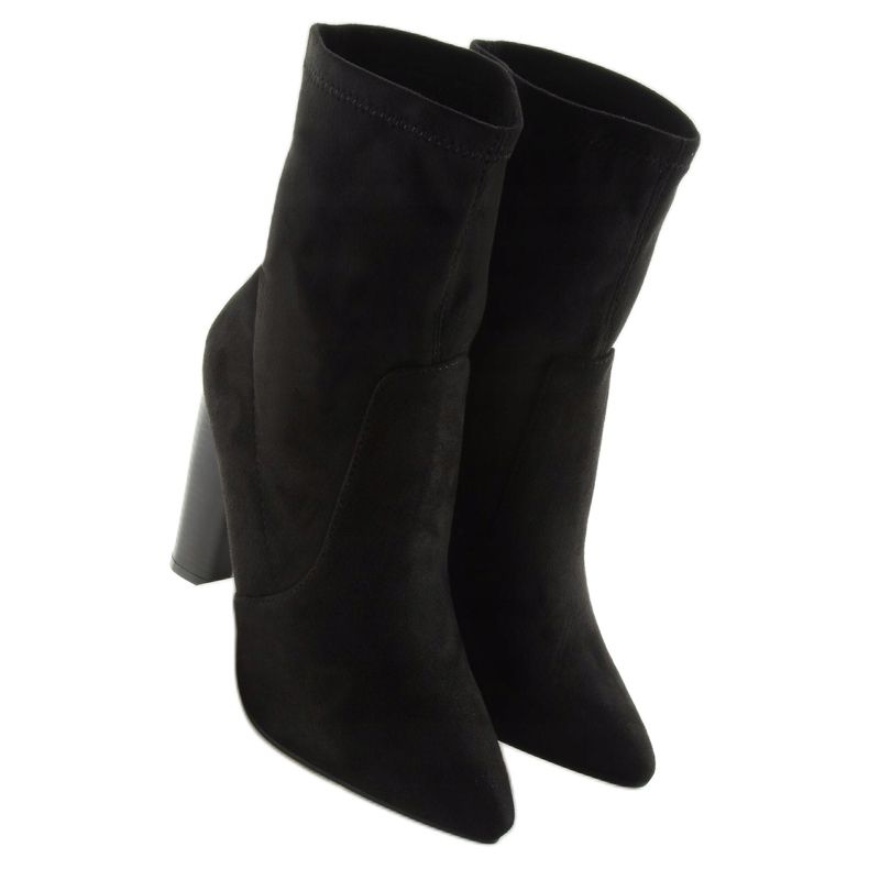 Boots on the post black SY23P Black 1