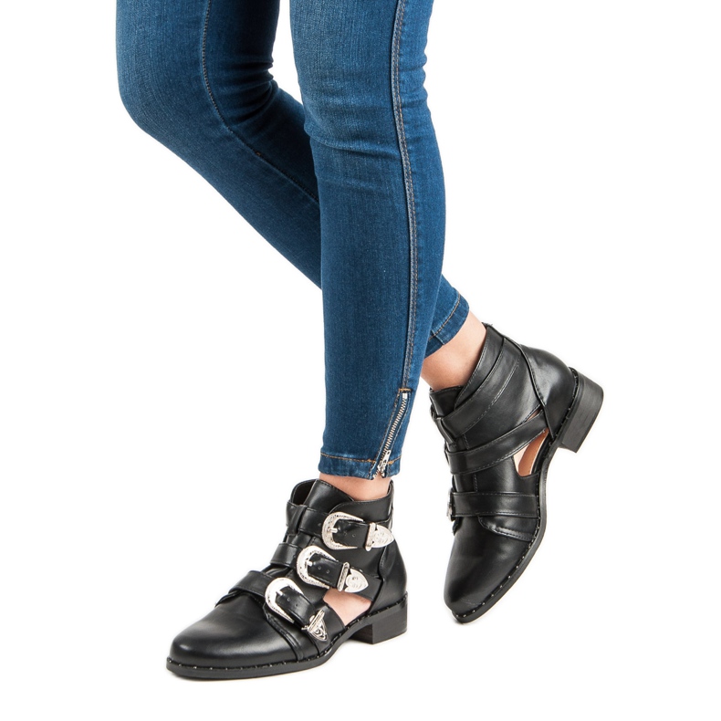 Stylish women's boots black 1