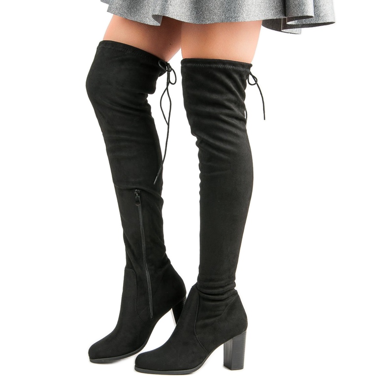 Seastar Black boots on the post 2