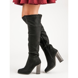 Ch. Creation Stylish boots on the post black 1