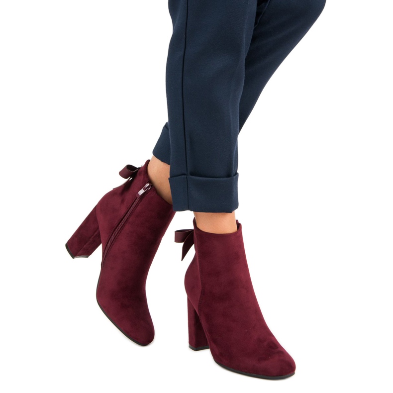 Ideal Shoes Stylish red ankle boots 2