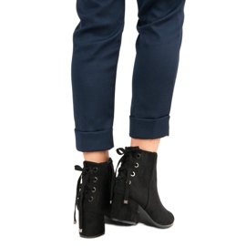 Women's boots with a binding black 1