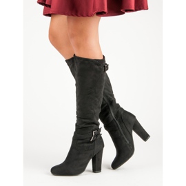 Groto Gogo Suede boots on the post black 2