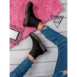 Seastar Ladies' black boots 2