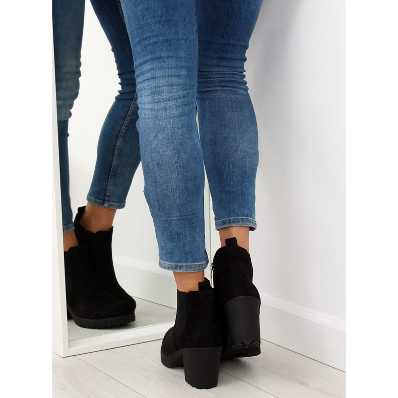 Black boots with wide heels E5106 Black 1