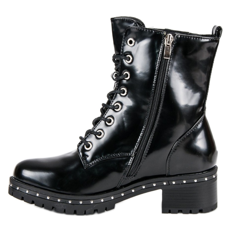 Lacquered boots black 1