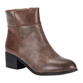 Small Swan Classic high-heeled boots black brown 1