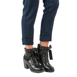 Tied leather boots VINCEZA black 2 Tied leather boots VINCEZA black 2