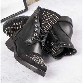 Rock workers black 1