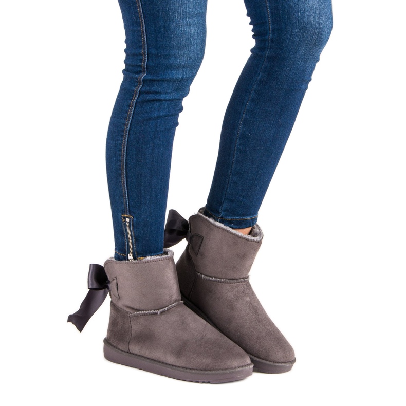 Mukluki snow boots grey 2