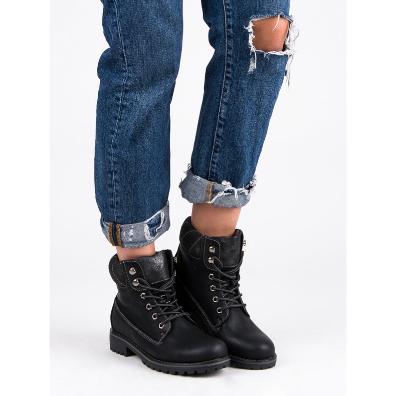 Super Me Knotted Trappers black 1