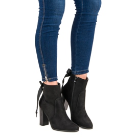 Super Mode Elegant boots on the post black 2