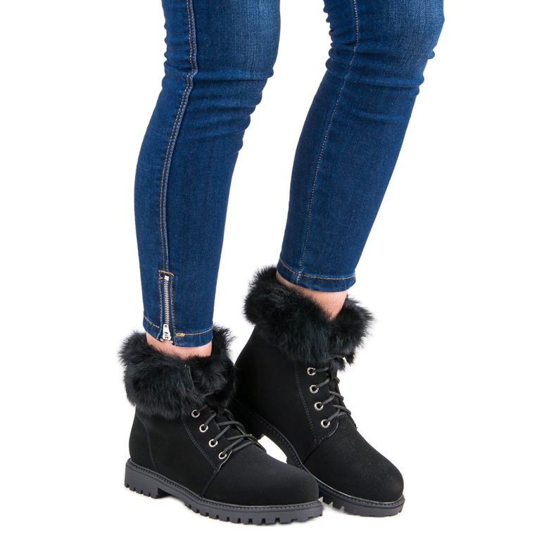 Nio Nio Black trappers with fur 1