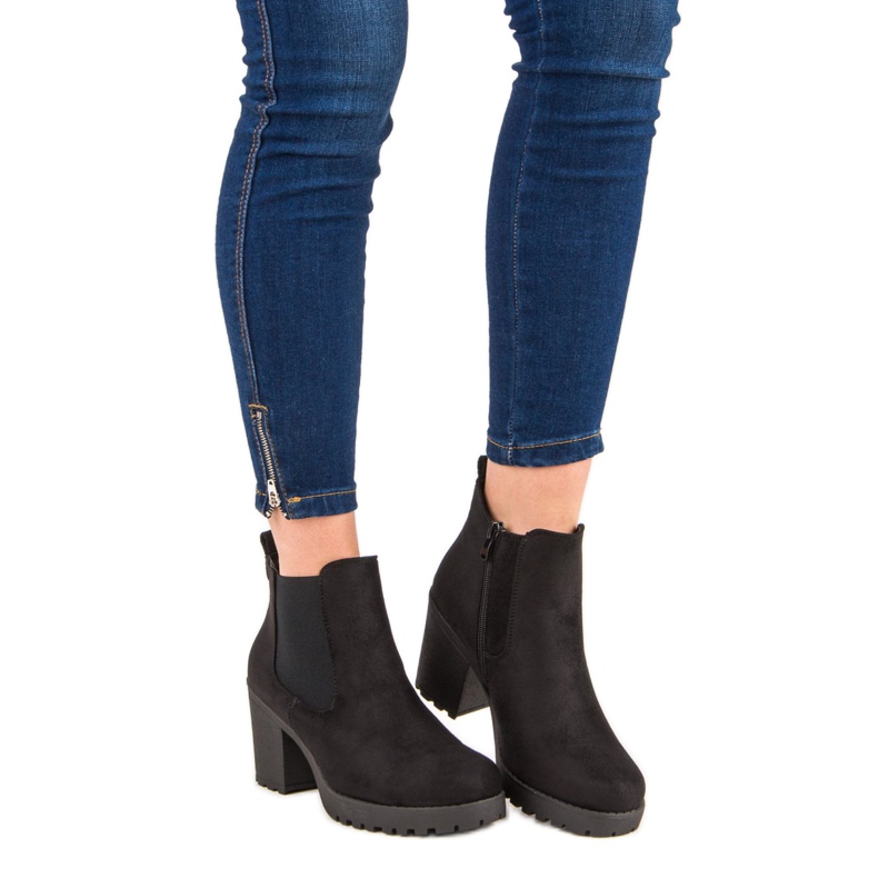 Ideal Shoes Suede Chelsea boots on the platform black 1 Ideal Shoes Suede Chelsea boots on the platform black 1