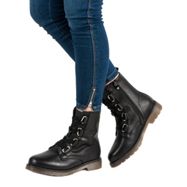 SDS Black Knotted Workers 1