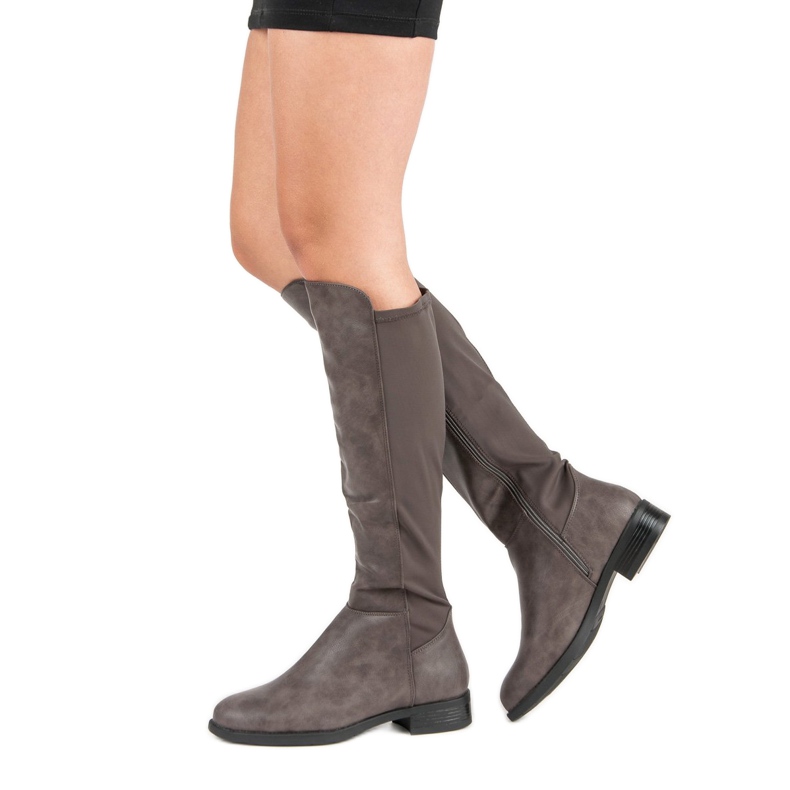 Gray musketeers grey 1