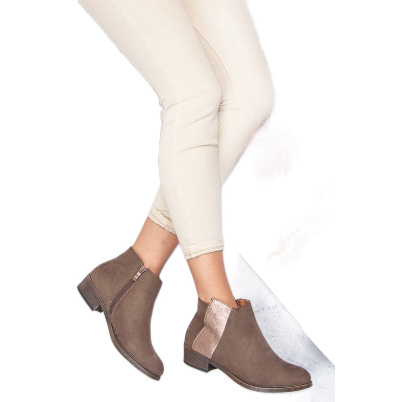 Janessa Classic beige boots 2