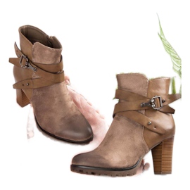 Super Mode Stylish boots on the post brown 1