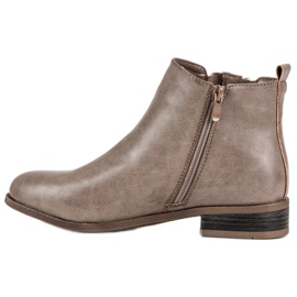 Kayla Beige boots on a flat heel 1