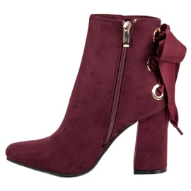 Ideal Shoes Sexy boots on the post red 1