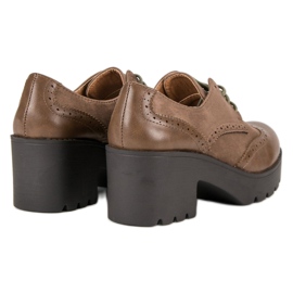 Ch. Creation Elegant beige shoes 1