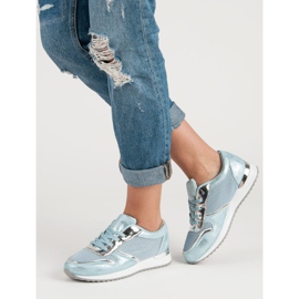 Fashionable sports shoes blue 2
