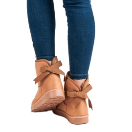 Mukluki With A Bow brown 2