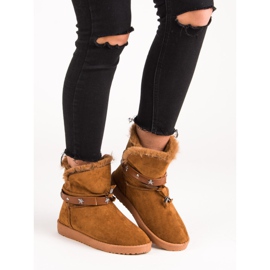 Decorated Mukluki brown 1