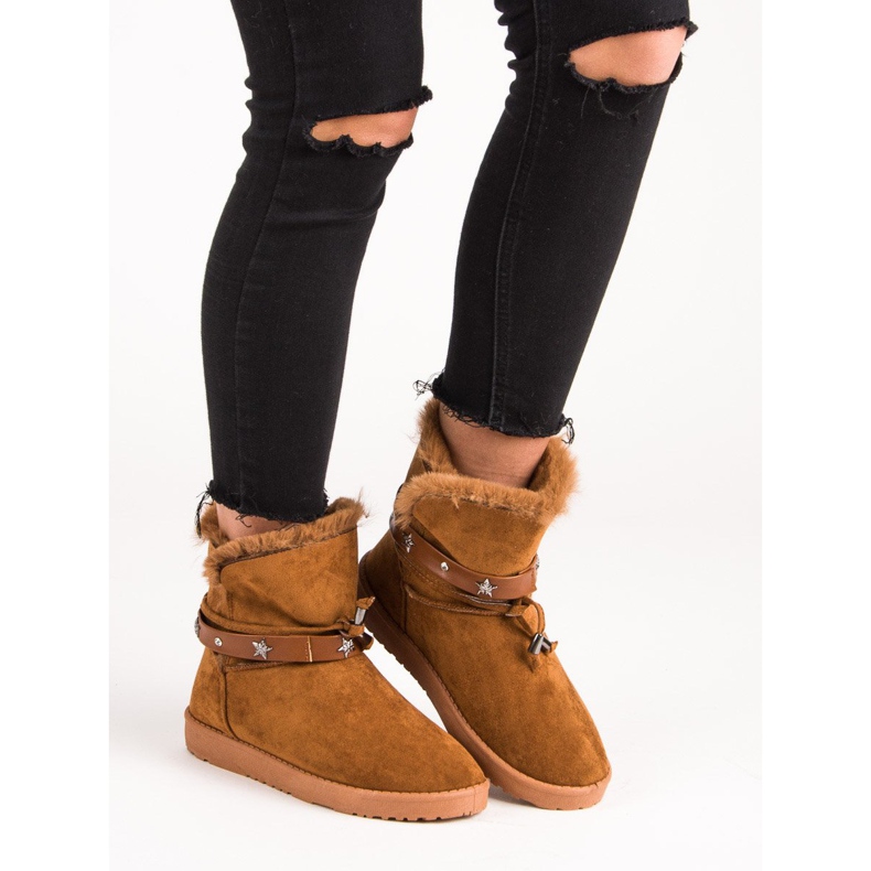 Decorated Mukluki brown 1