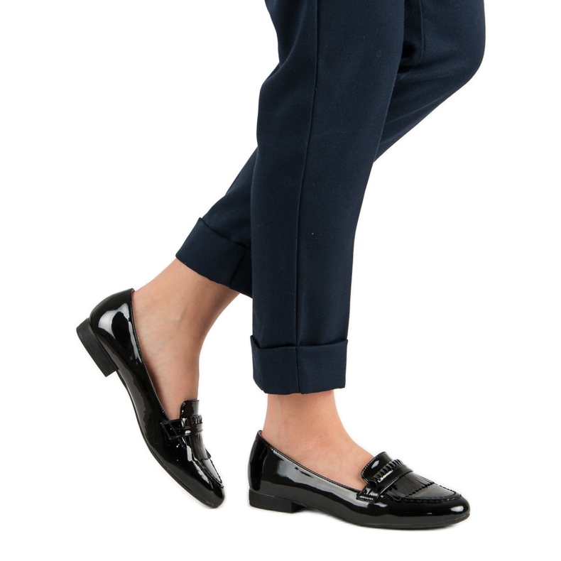 Lacquered loafers black 1