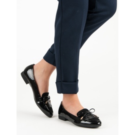 Lacquered Loafers With A Bow black 2