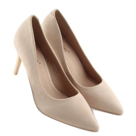 Comfortable pumps on a beige LE012P Beige pin 1