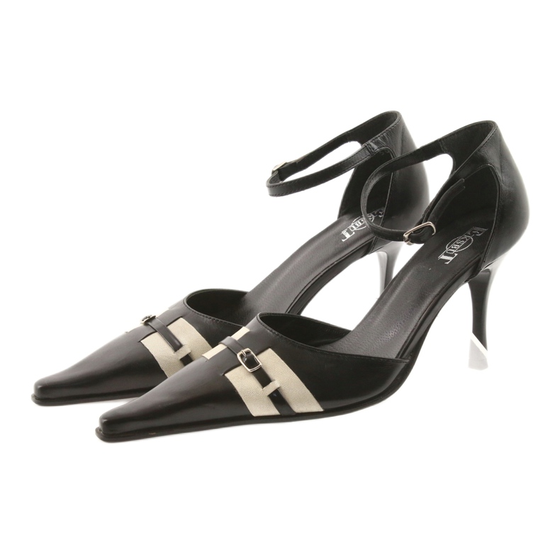 Eksbut Black leather sandals 076 on a pin 4