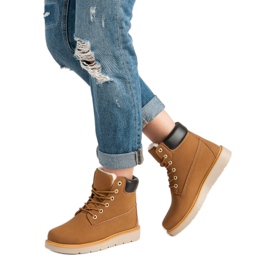 Trappers On The Platform brown 2