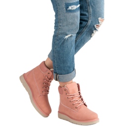 Trappers On The Platform pink 2