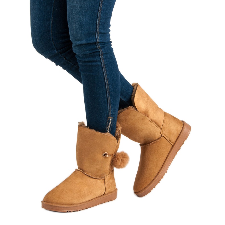 Mukluki with sheepskin coat brown 1