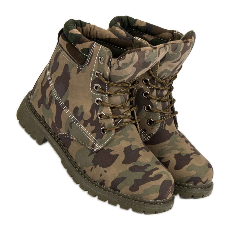 Queentina Moro Trappers green 1